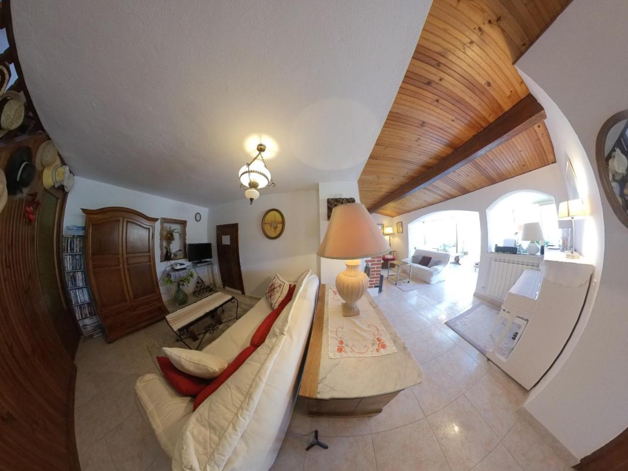 Villa Baina *