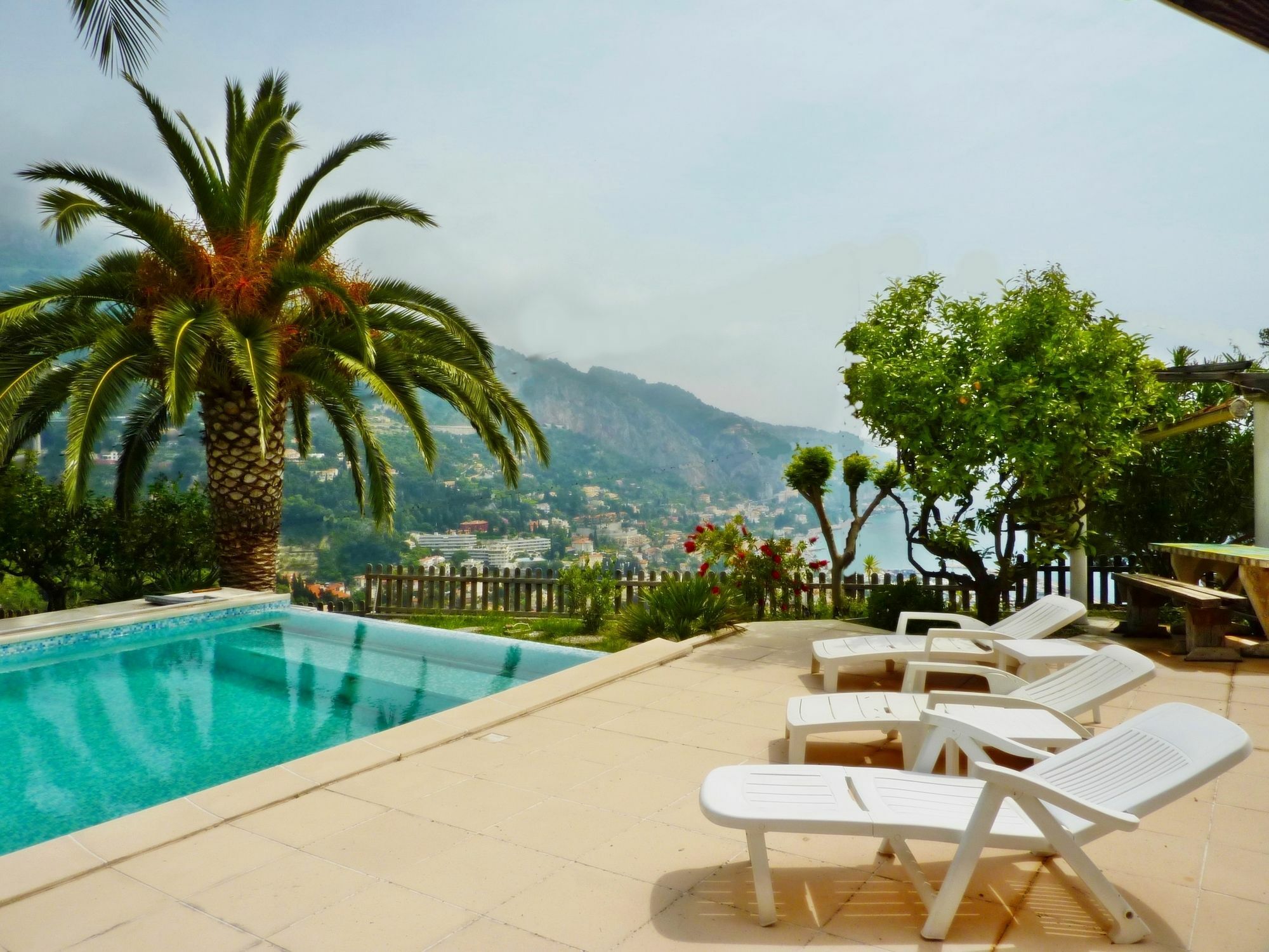 Baina * Menton